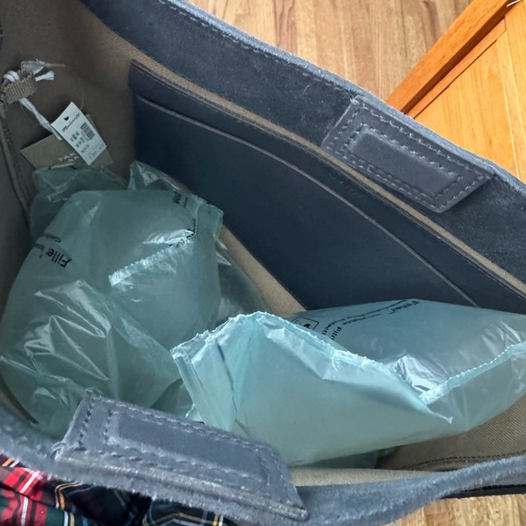 NWT Madewell Essential Bucket Tote - Charcoal Suede - Picture 5 of 5